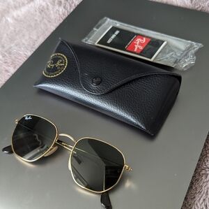 Ray-Ban RB3548N Hexagonal Metal Flat Lenses | 51 | Gold